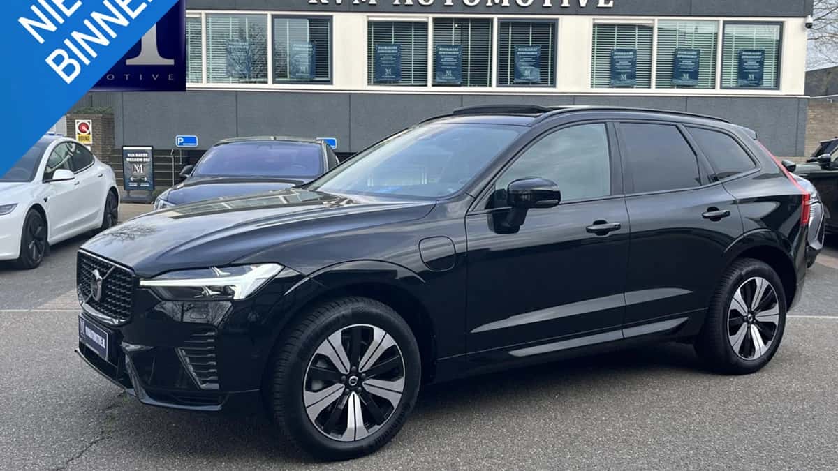 Volvo XC60 (2024) — foto 1