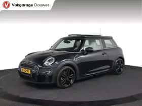MINI Cooper (2023)