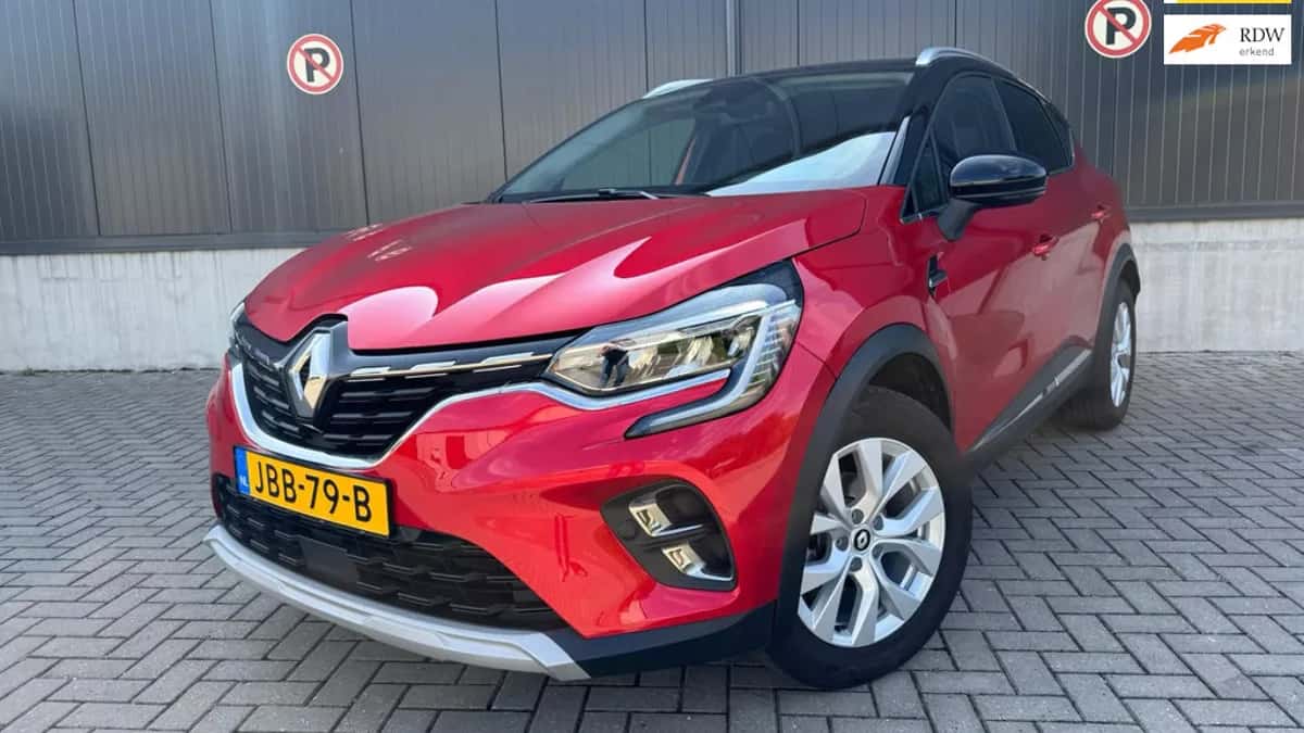 Renault Captur (2022) — foto 1