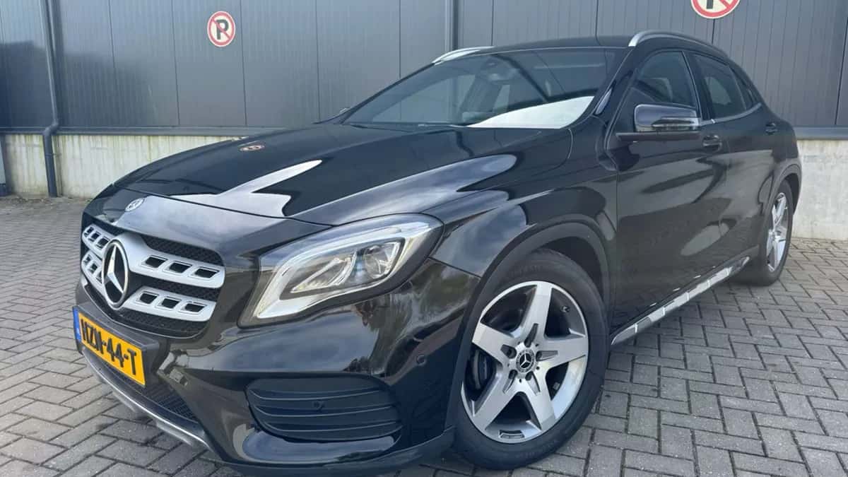 Mercedes-Benz GLA (2019) — foto 1