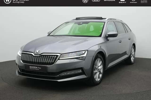 Škoda Superb (2022)