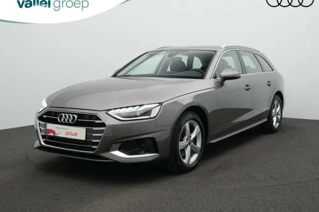 Audi A4 (2022)