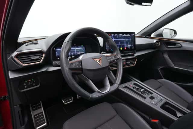 CUPRA Leon (2023)