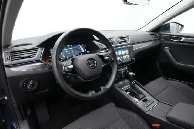 Škoda Superb (2023)