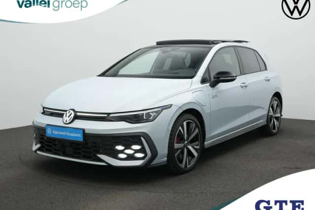 Volkswagen Golf (2024)