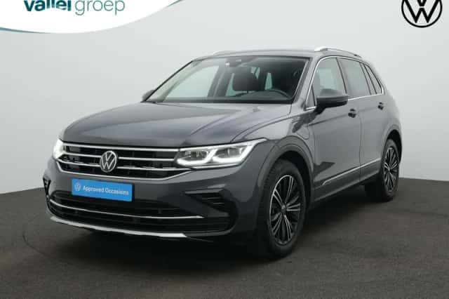 Volkswagen Tiguan (2022)