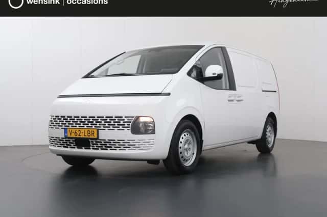 Hyundai Staria (2024)