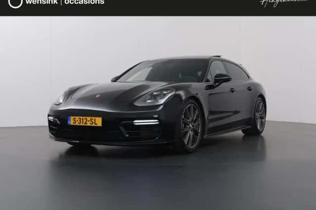 Porsche Panamera (2023)