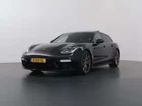 Porsche Panamera (2023)