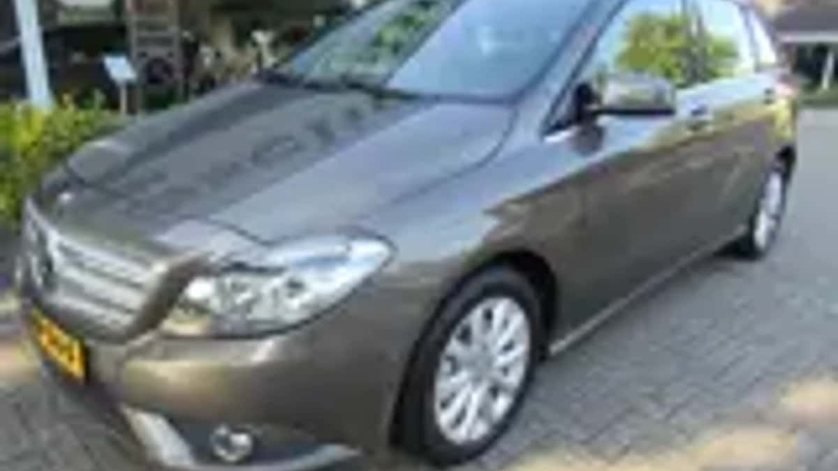 Mercedes-Benz B-Klasse (2012) — foto 1