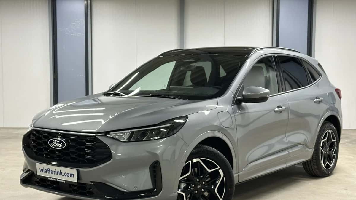 Ford Kuga (2024) — foto 1