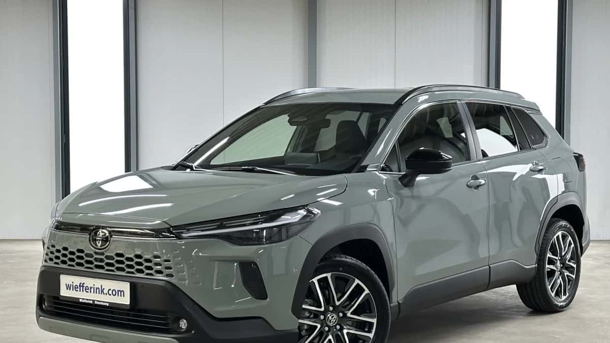 Toyota Corolla (2025) — foto 1