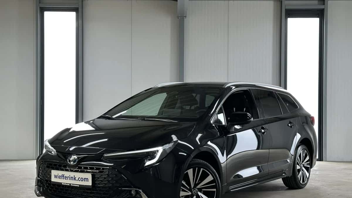 Toyota Corolla (2024) — foto 1