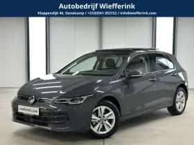Volkswagen Golf (2024)
