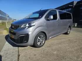 Peugeot Traveller (2021)